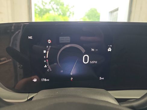 New 2026 Buick Envista Sport Touring w/ Convenience II Package FWD image 18