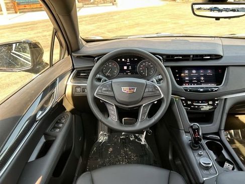 New 2026 Cadillac XT5 Sportv w/ LPO, Onyx Lite Package image 17