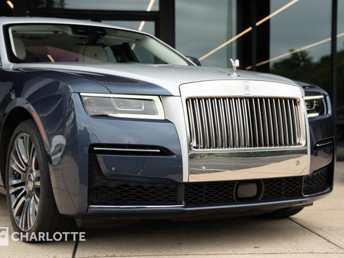 Used 2023 Rolls-Royce Ghost AWD/4WD image 3