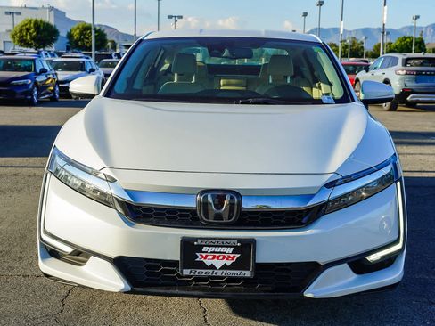 Used 2020 Honda Clarity image 2