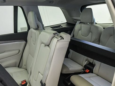 Certified 2023 Volvo XC90 B6 Ultimate w/ Protection Package Premier AWD/4WD image 20