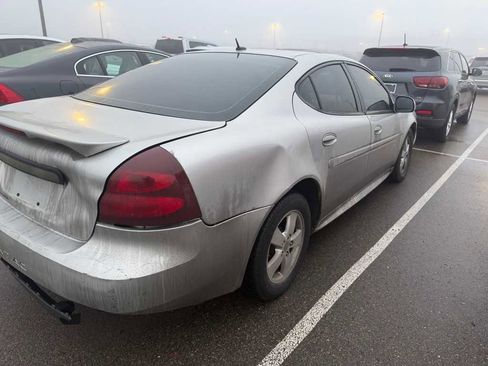 Used 2006 Pontiac Grand Prix w/ Premium Package image 7