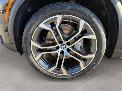 New 2026 BMW X5 xDrive40i w/ Climate Comfort Package image 14