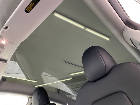 Used 2023 Tesla Model Y Long Range image 15