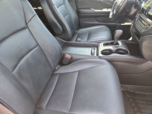 Used 2016 Honda Pilot EX-L image 19