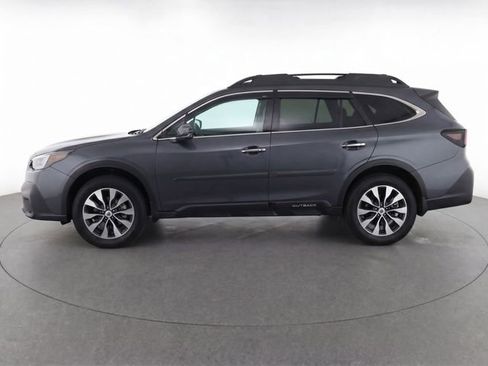 Used 2025 Subaru Outback Limited XT AWD/4WD image 2
