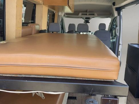 Used 2017 Ford Transit 350 XLT RWD image 44