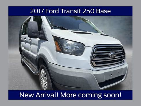 Used 2017 Ford Transit 250 130 Low Roof w/ Exterior Upgrade Package RWD image 1