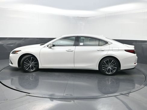 Used 2020 Lexus ES 350 Luxury w/ Accessory Package 2 image 45
