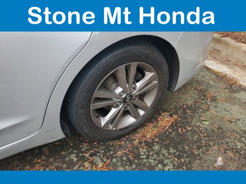 Used 2018 Hyundai Elantra SEL FWD image 7