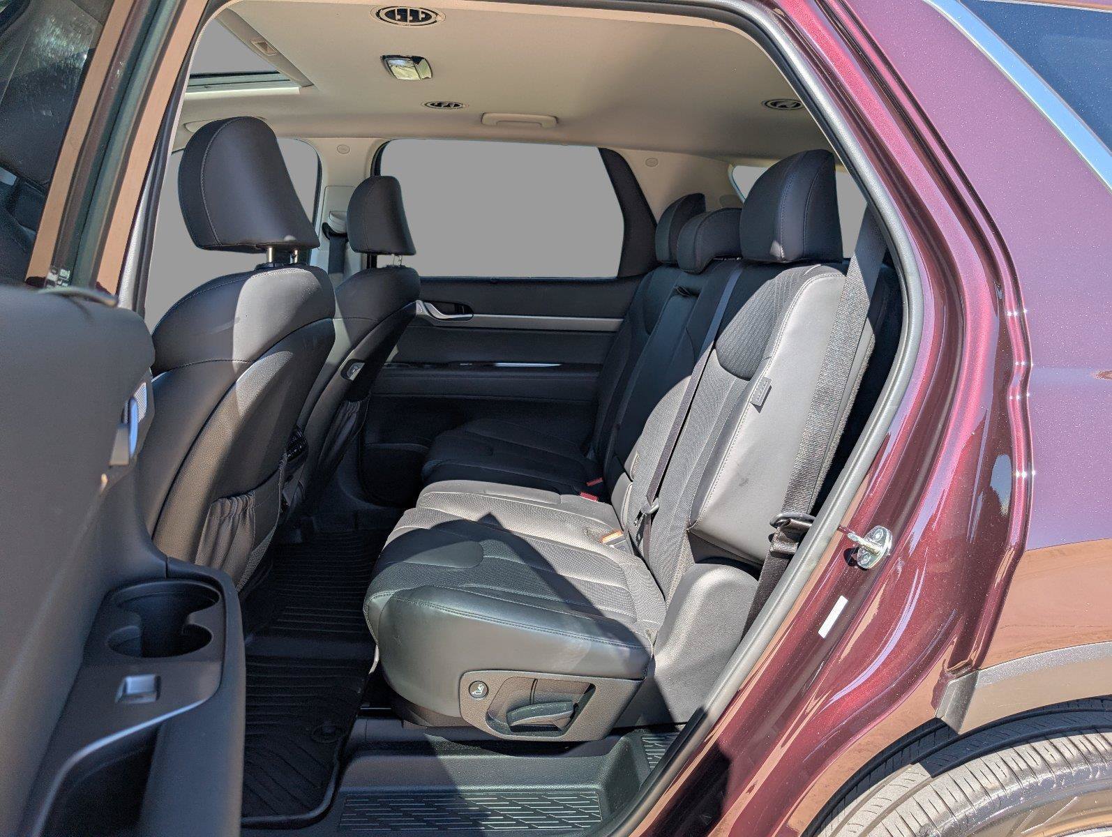Used 2023 Hyundai Palisade SEL FWD image 19