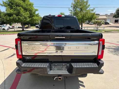 Used 2024 Ford F350 Platinum w/ Tremor Off-Road Package AWD/4WD image 5