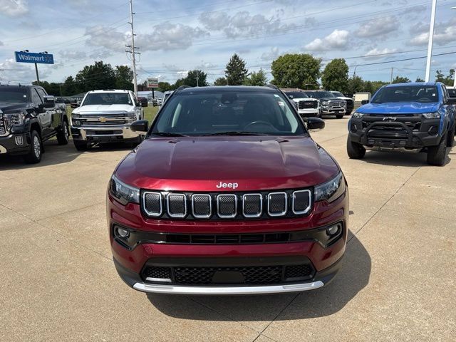 Used 2022 Jeep Compass Limited AWD/4WD image 2