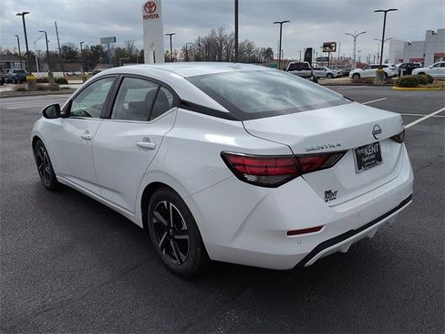 Used 2024 Nissan Sentra SV image 5