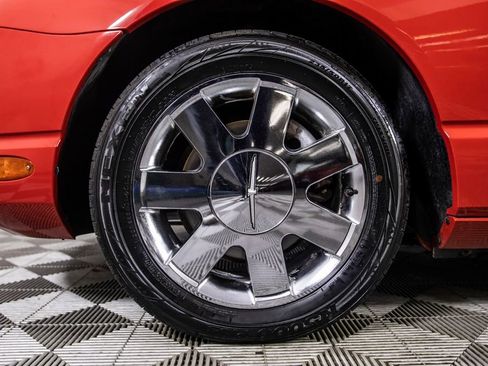 Used 2003 Ford Thunderbird image 40