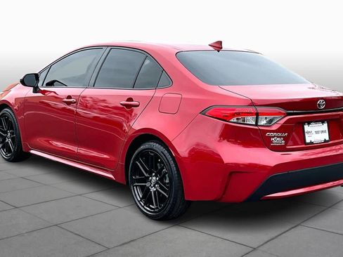 Used 2021 Toyota Corolla LE image 12