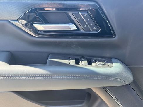 New 2026 GMC Yukon XL AT4 w/ AT4 Premium Plus Package image 13