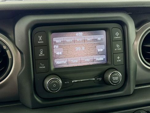 Used 2021 Jeep Gladiator Sport AWD/4WD image 15