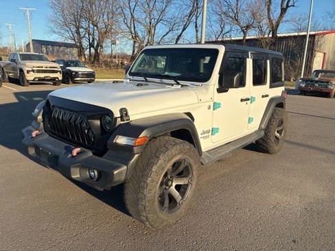Used 2021 Jeep Wrangler Unlimited Sport image 3