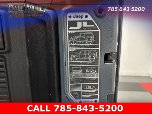 Used 2024 Jeep Wrangler Unlimited Rubicon 4xe image 22