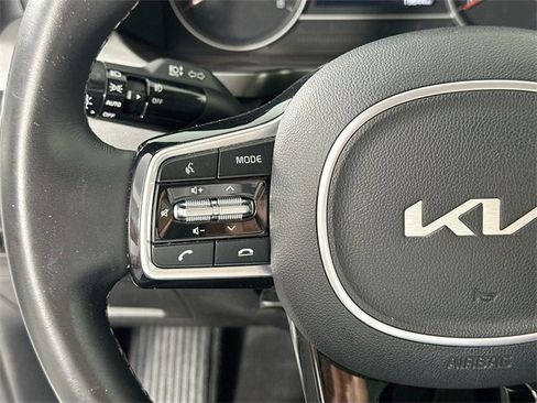 Used 2022 Kia Sorento SX image 24