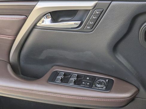 Used 2018 Lexus RX 350L FWD image 25