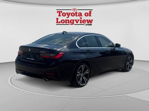 Used 2021 BMW 330i Sedan w/ Convenience Package RWD image 5