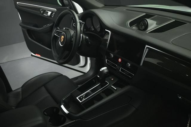 Used 2023 Porsche Macan GTS AWD/4WD image 57