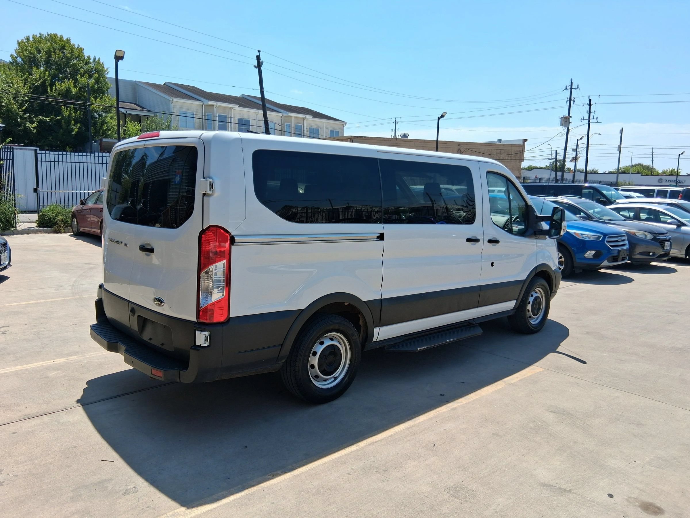 Used 2019 Ford Transit 150 XL RWD image 7