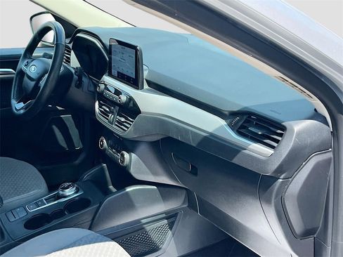 Used 2020 Ford Escape SE Sport image 29