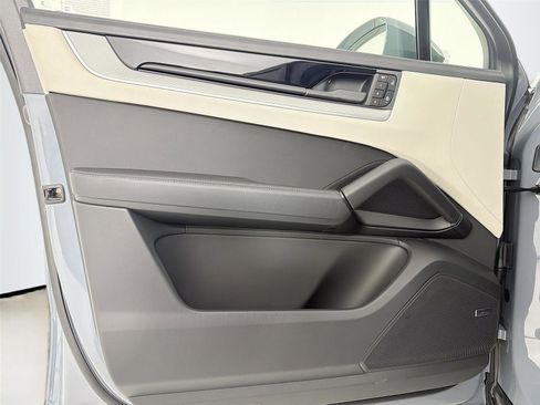 New 2026 Porsche Cayenne E-Hybrid Coupe image 6