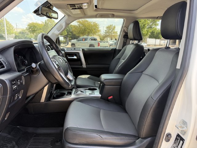 Used 2023 Toyota 4Runner SR5 Premium w/ Moonroof Package RWD image 25