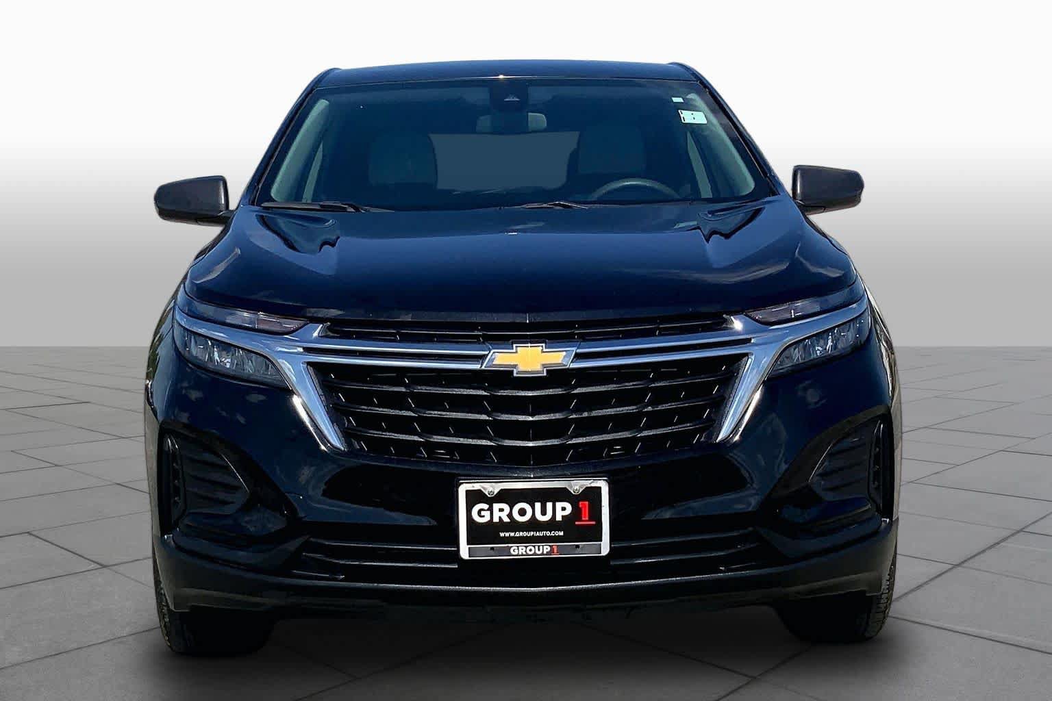 Used 2023 Chevrolet Equinox LS w/ LS Convenience Package FWD image 4