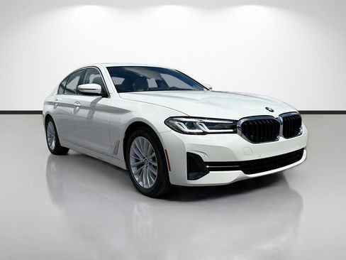 Used 2023 BMW 530i w/ Convenience Package RWD image 1