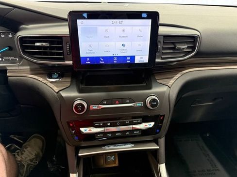 Used 2020 Ford Explorer Limited AWD/4WD image 21