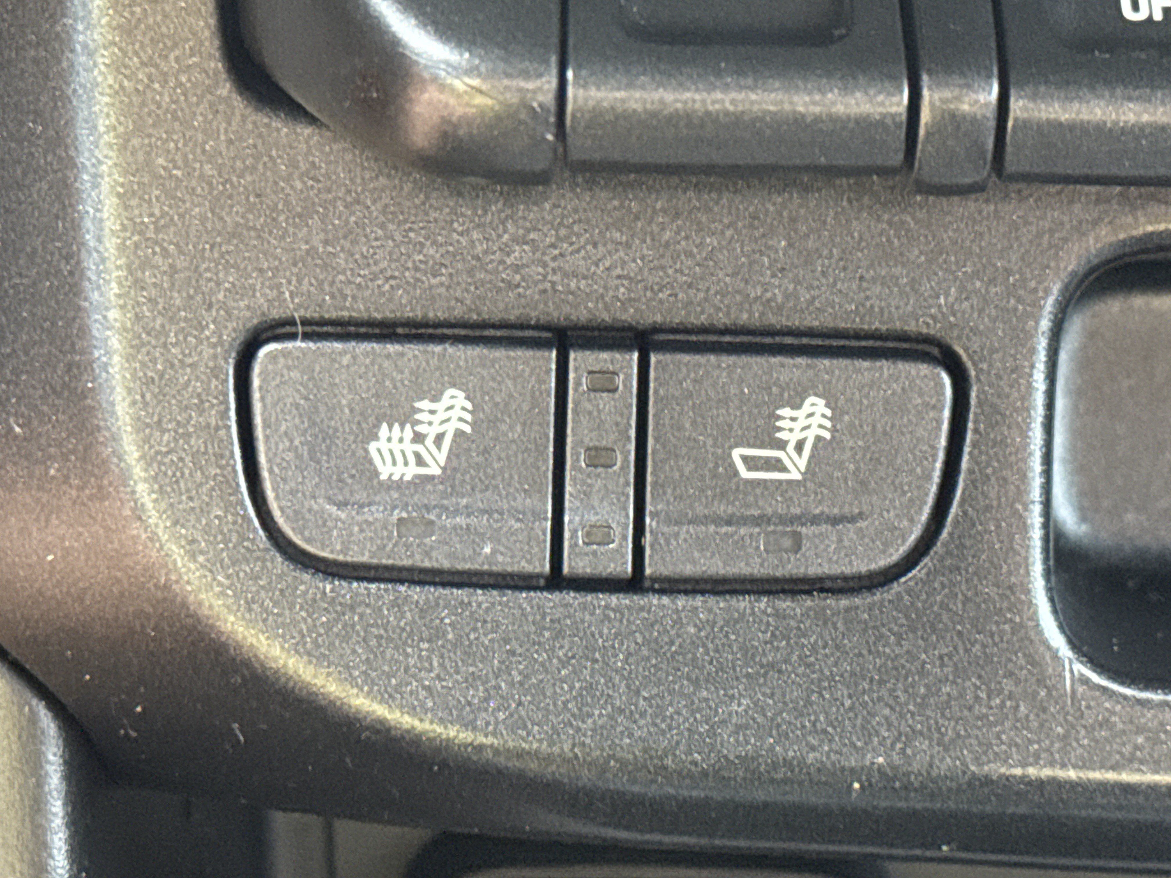 Used 2019 Chevrolet Colorado Z71 AWD/4WD image 21