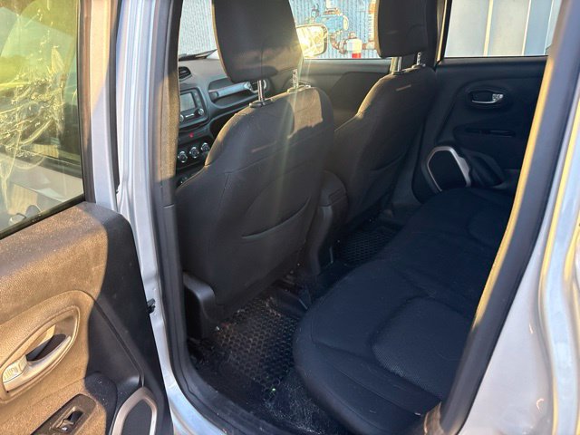 Used 2017 Jeep Renegade Latitude w/ Cold Weather Group AWD/4WD image 11
