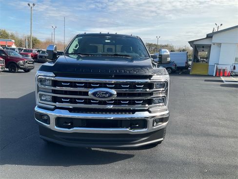 New 2026 Ford F250 Lariat w/ Chrome Package image 2