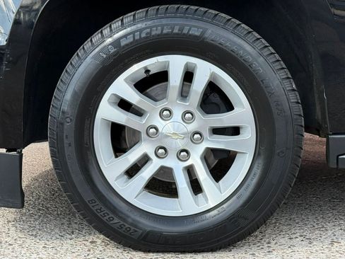 Used 2020 Chevrolet Suburban LT AWD/4WD image 28