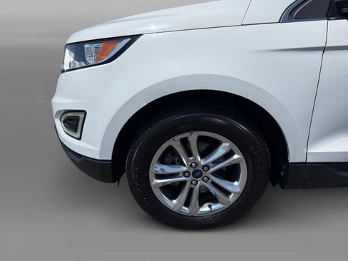 Used 2015 Ford Edge SEL w/ Equipment Group 201A FWD image 9