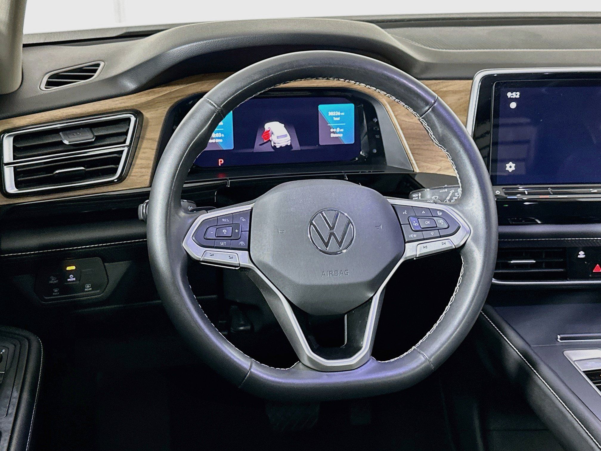 Used 2024 Volkswagen Atlas SE FWD image 18