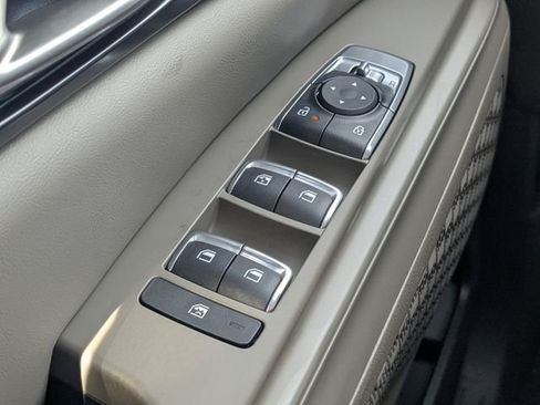 New 2027 Kia Carnival LX FWD image 26