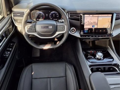 New 2026 Jeep Grand Wagoneer 4WD image 2
