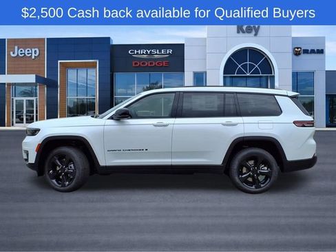 New 2025 Jeep Grand Cherokee L Limited w/ Black Appearance Package AWD/4WD image 2