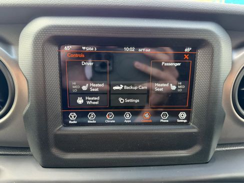 Used 2021 Jeep Gladiator Sport image 21