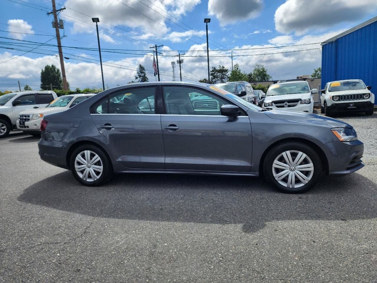 Used 2017 Volkswagen Jetta S w/ Jetta S Cold Weather Package FWD image 4