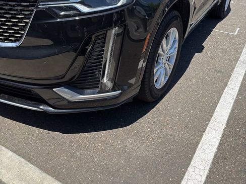 Used 2025 Cadillac XT6 Luxury FWD image 1