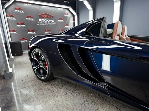 Used 2014 McLaren MP4-12C Spider RWD image 4