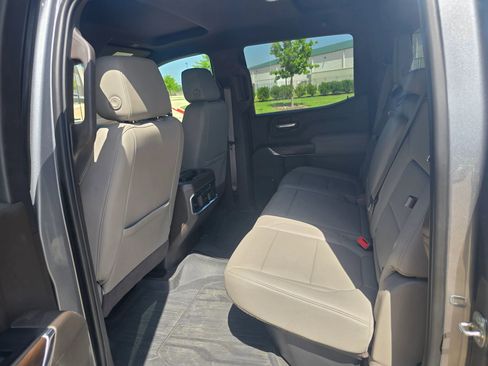 Used 2021 GMC Sierra 1500 SLT image 10