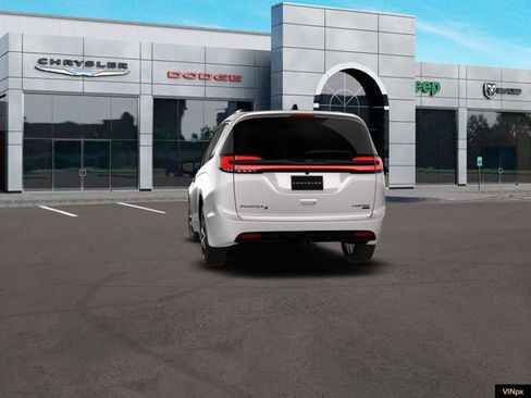New 2026 Chrysler Pacifica Limited AWD/4WD image 11